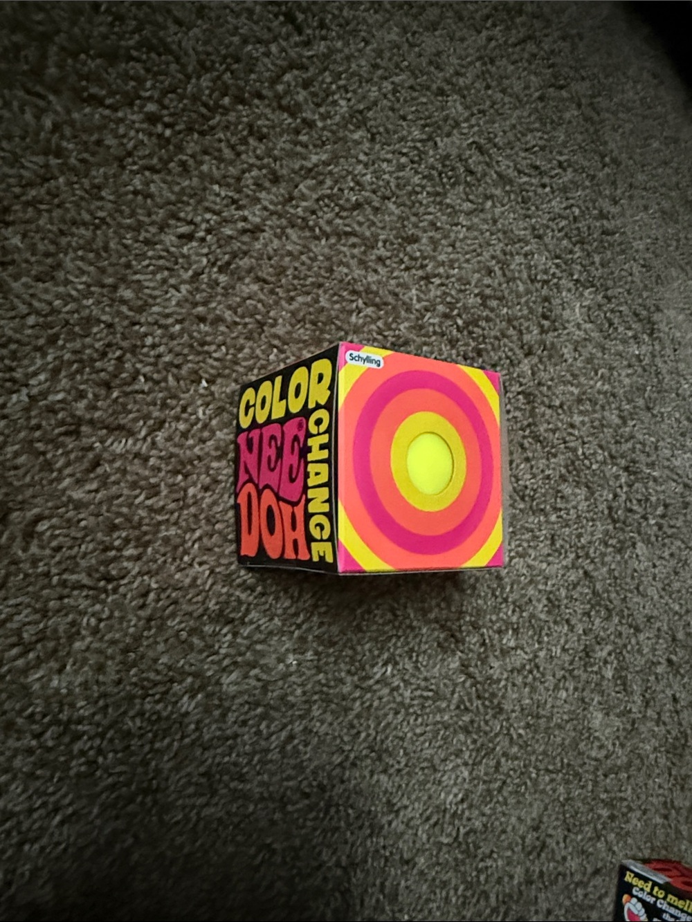 Color Change Neo Doh Cube - Yellow and